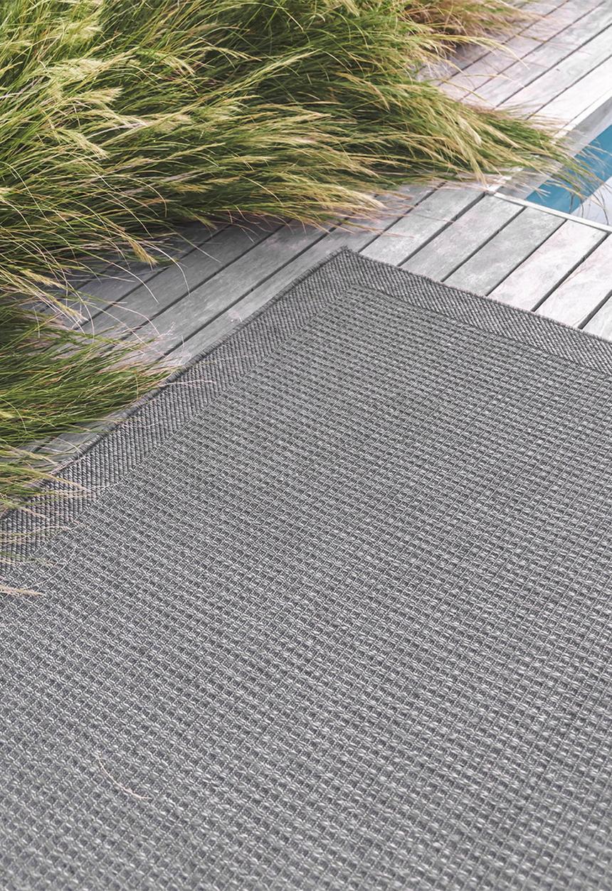 Hertex Fabrics - Foreshore outdoor rug - Boulder