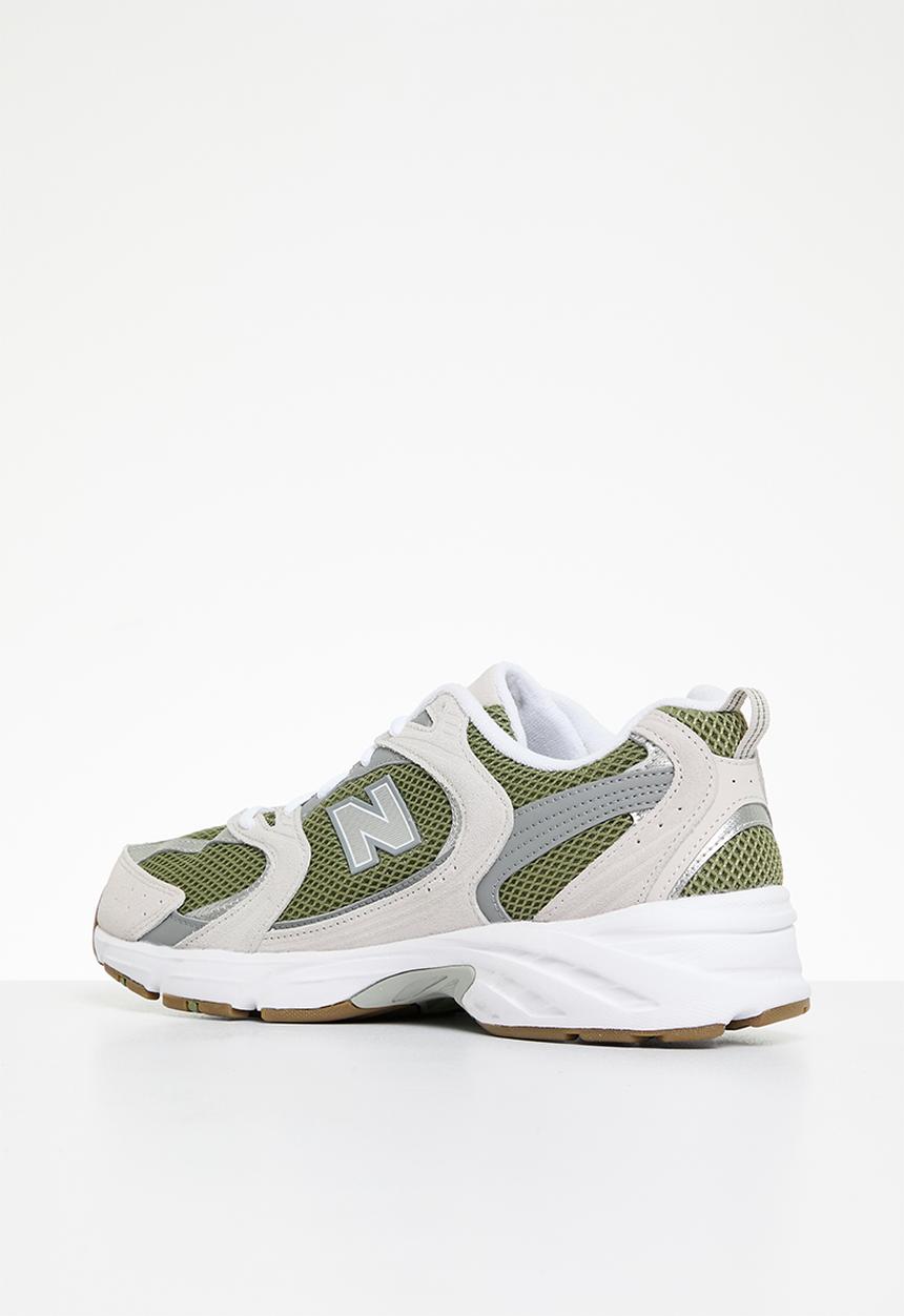 New Balance  - MR530
