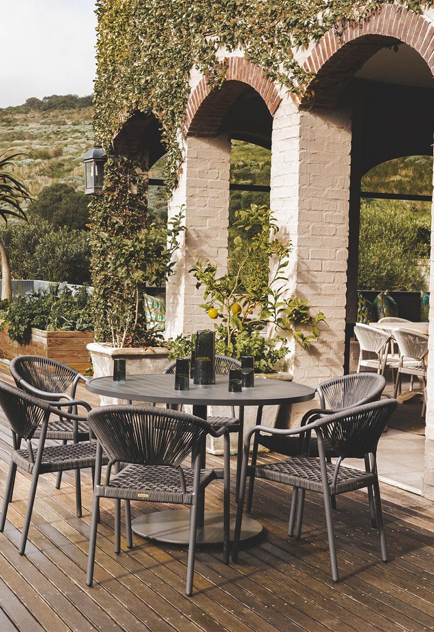 Hertex Haus - Kruger Outdoor Round (6 Seater) - Midnight 