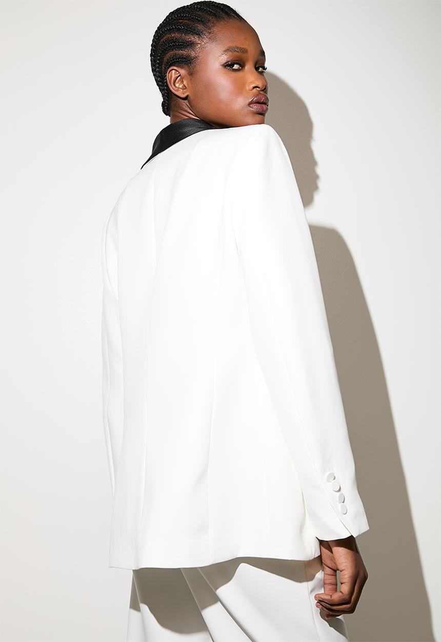 VELVET - Co-ord tuxedo blazer - ecru & black