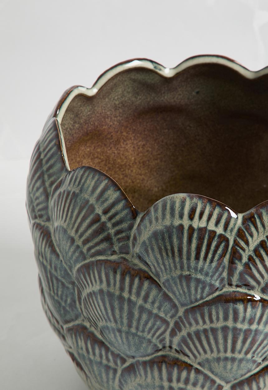 Silk By Design - Scallop ceramic planter - terracotta