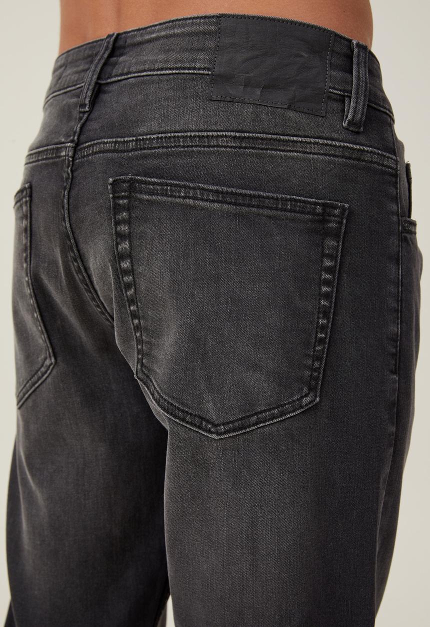 Cotton On - Slim tapered jean - dreamy black