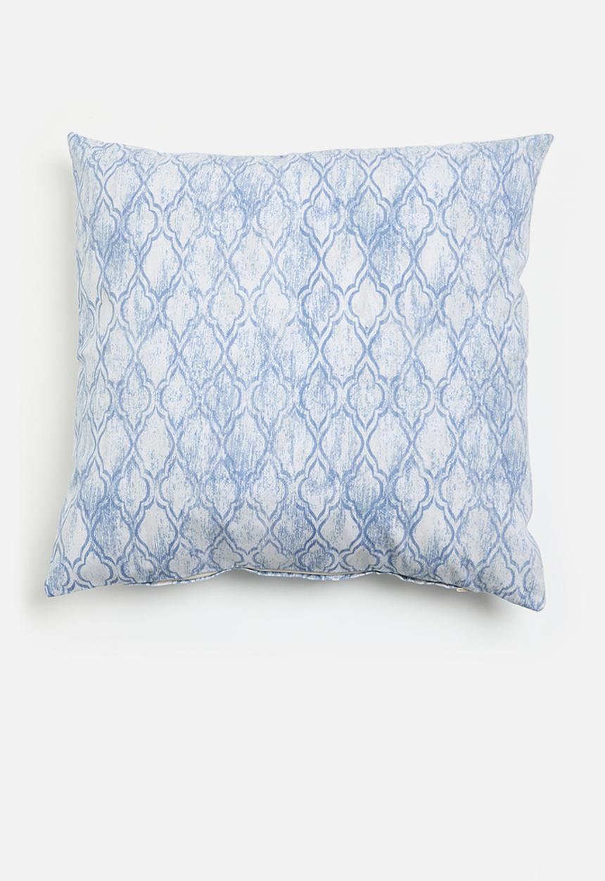 Sixth Floor - Scaly printed cushion cover - Blue