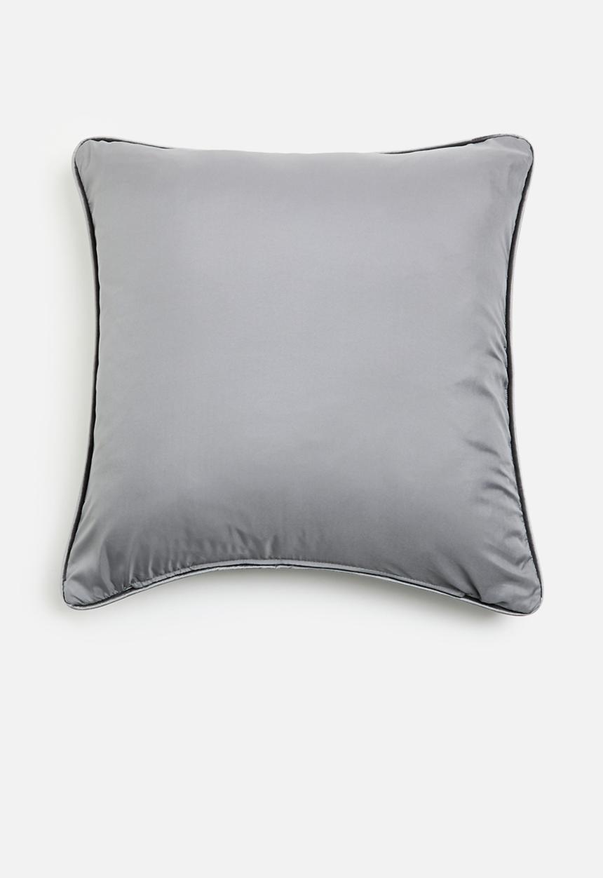 Grey Gardens - Hound cushion cover - Grey