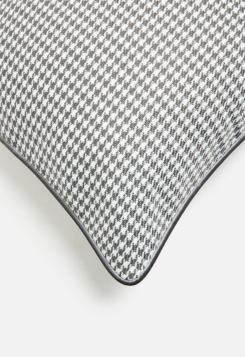 Grey Gardens - Hound cushion cover - Grey
