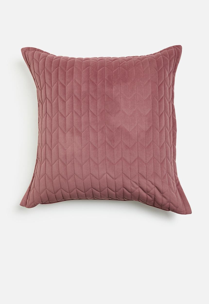 Grey Gardens - Octavia velvet cushion cover - Blush