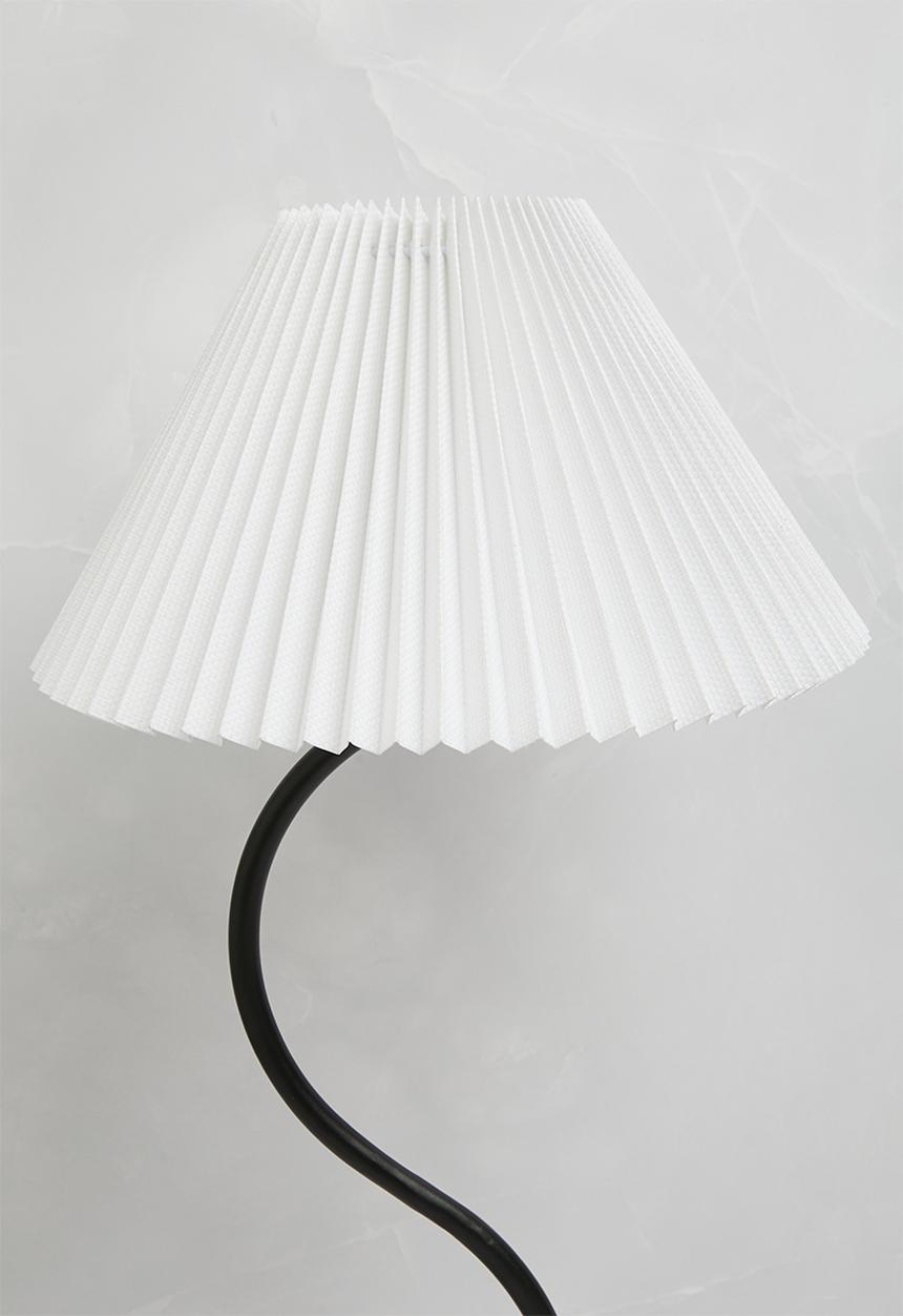 Sixth Floor - Wavy Table Lamp - White