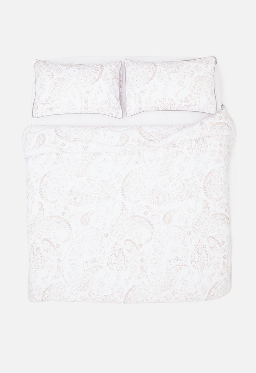 Horrockses - Cotswold Paisley Duvet Cover - white & neutral