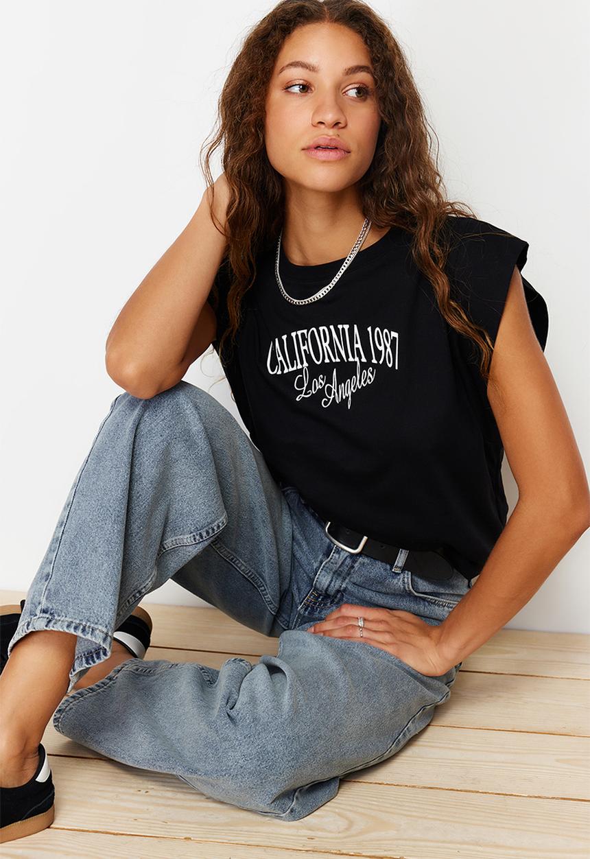 Trendyol - Slogan Crew Neck T-Shirt - Black