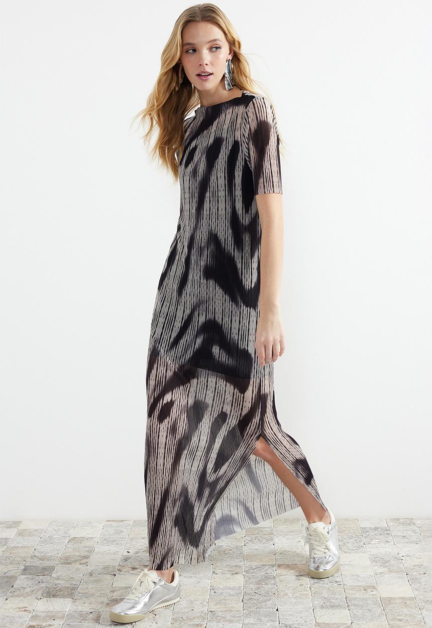 Trendyol - Midi knitted dress - black