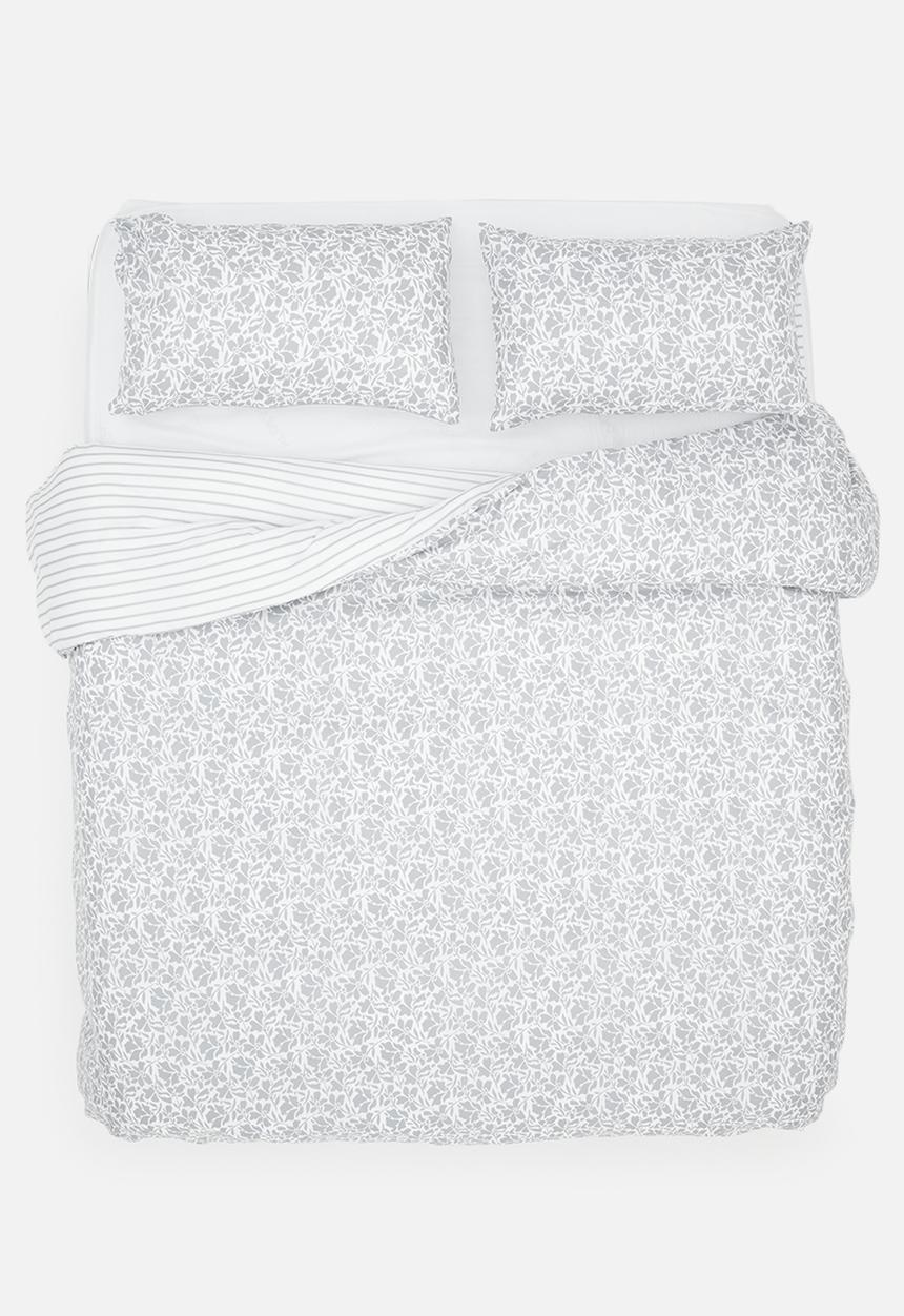 Sixth Floor - Super Soft Reversible Whymsical Floral Duvet Set