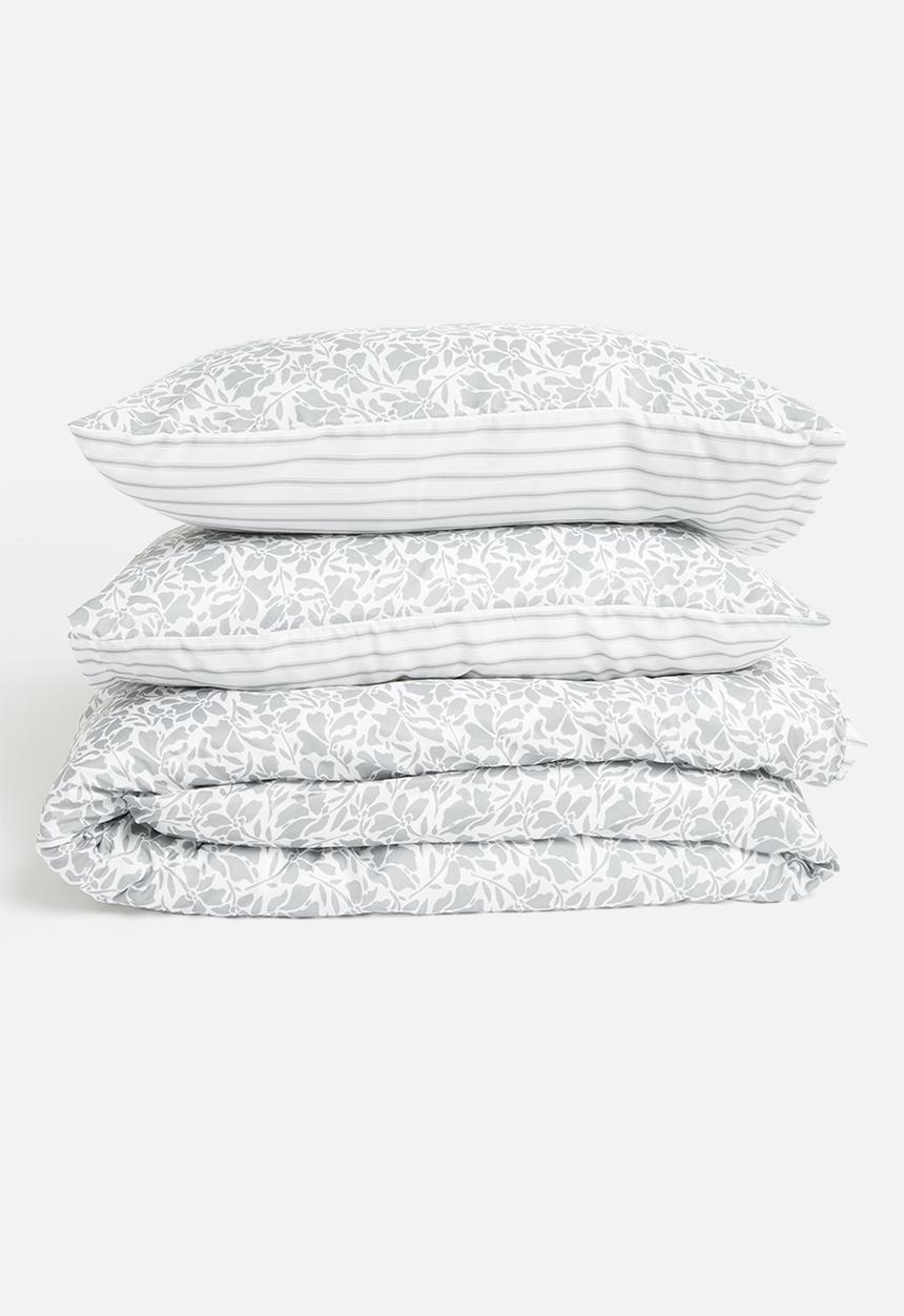 Sixth Floor - Super Soft Reversible Whymsical Floral Duvet Set