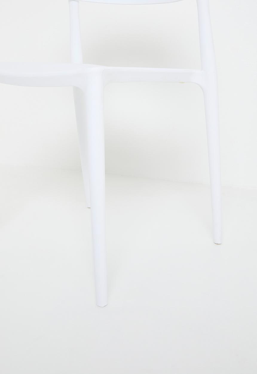 Eleven Past - Telula indoor/outdoor stackable chair - white