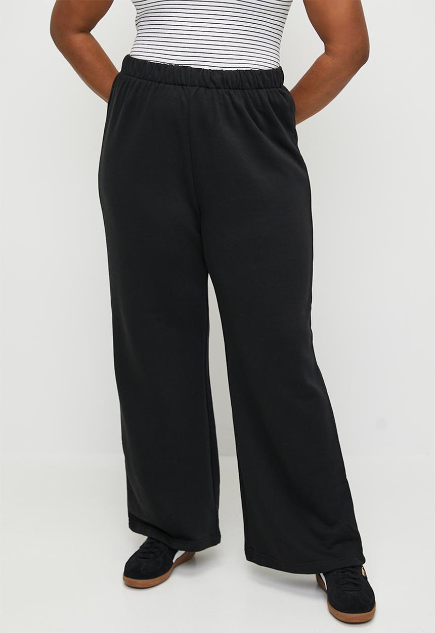Cotton On - Plus Classic Fleece Wide Leg Sweatpant - Black