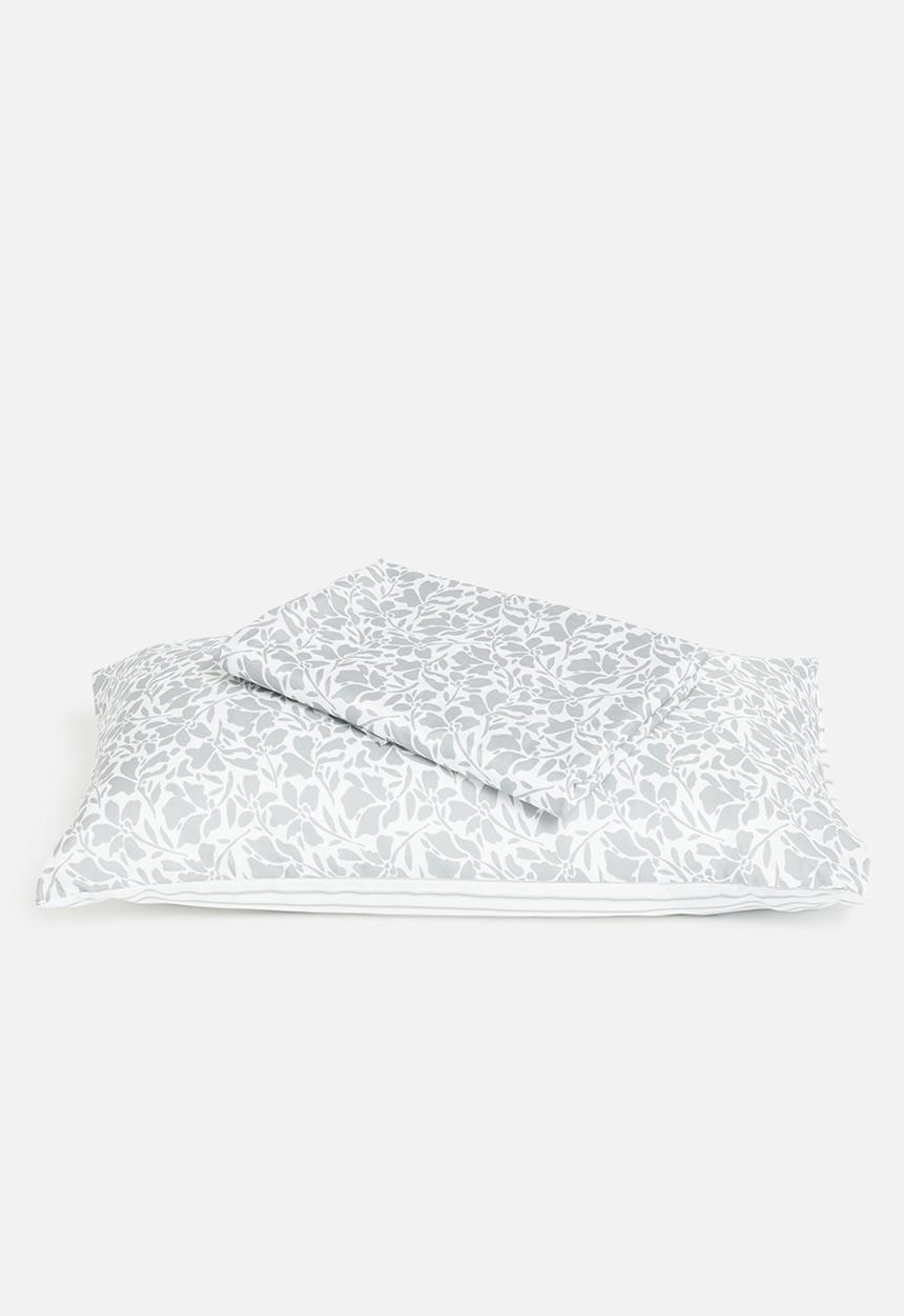 Sixth Floor - Super Soft Reversible Whymsical Floral Duvet Set