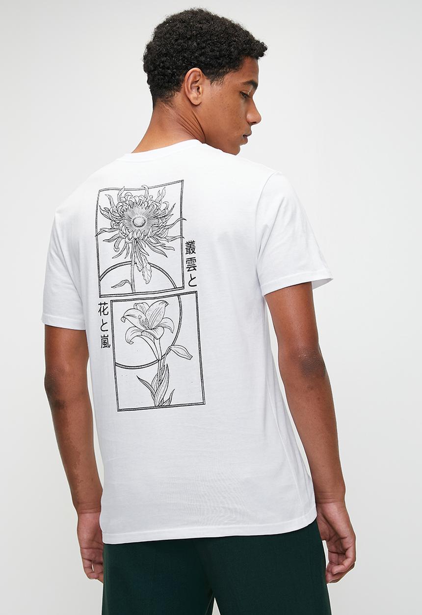 STYLE REPUBLIC - Asian Relaxed Fit Graphic Tee - White