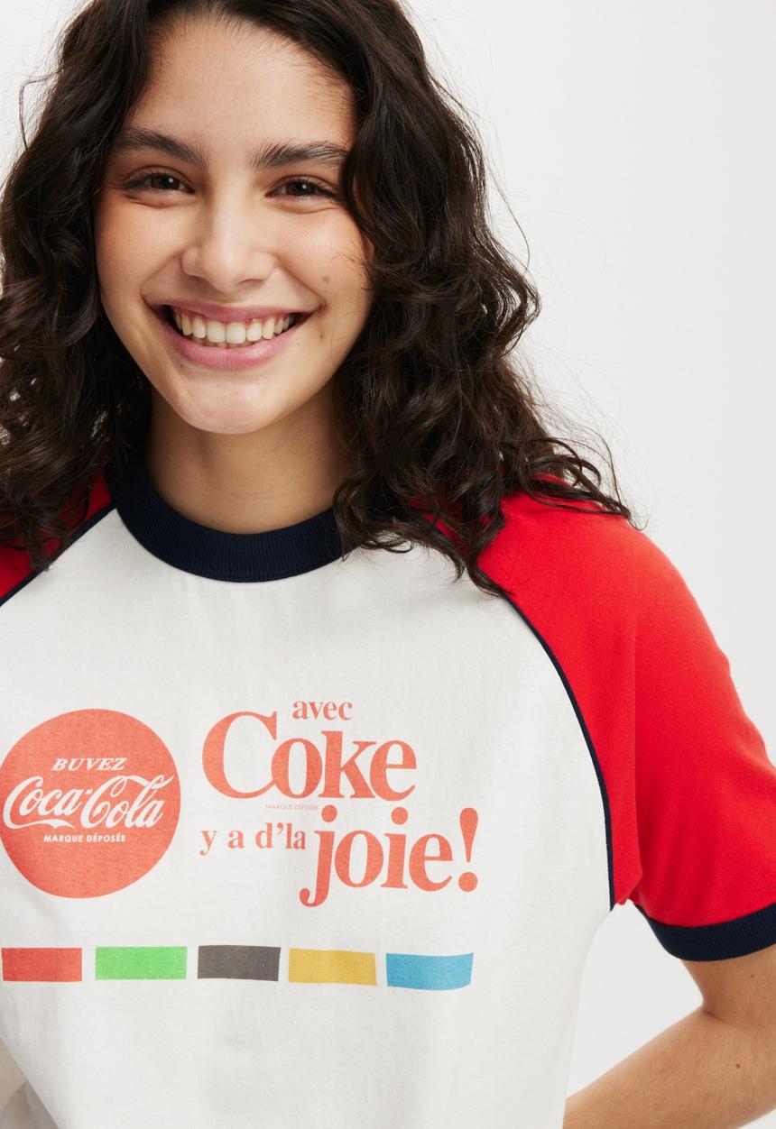 Cotton On - Regular Raglan Graphic Tee - Lcn Cok Coca Cola Coke Joie/Vintage White