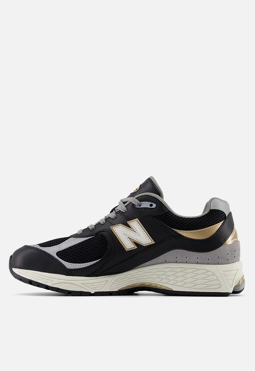 New Balance  - 2002R - black 