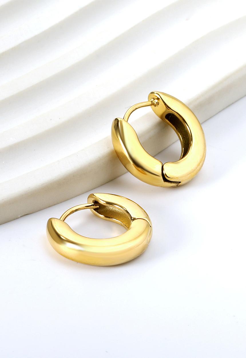 Zoe on Trend - Hinged designer hoop earring - gold