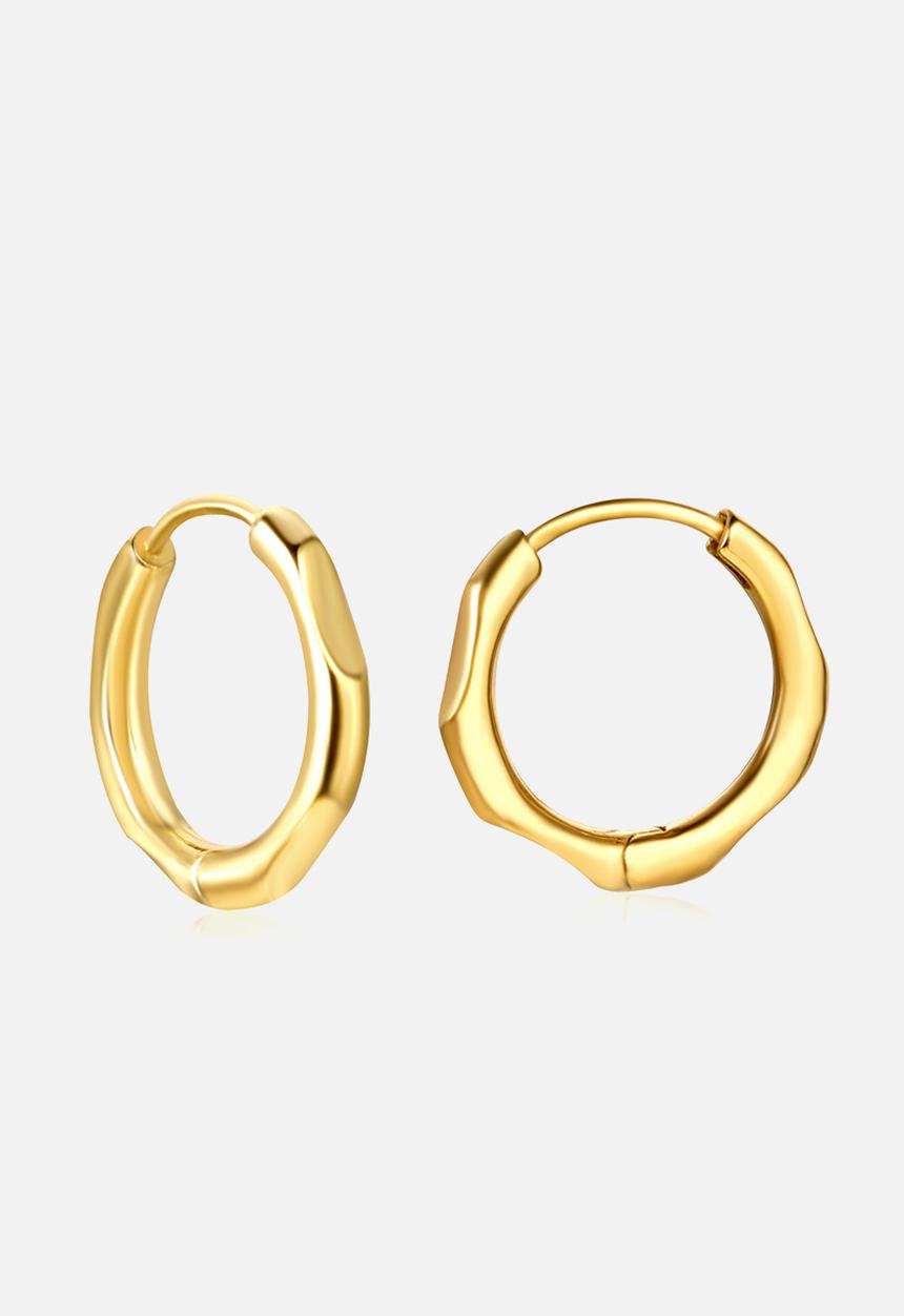 Zoe on Trend - Faceted hoop designer earring - gold