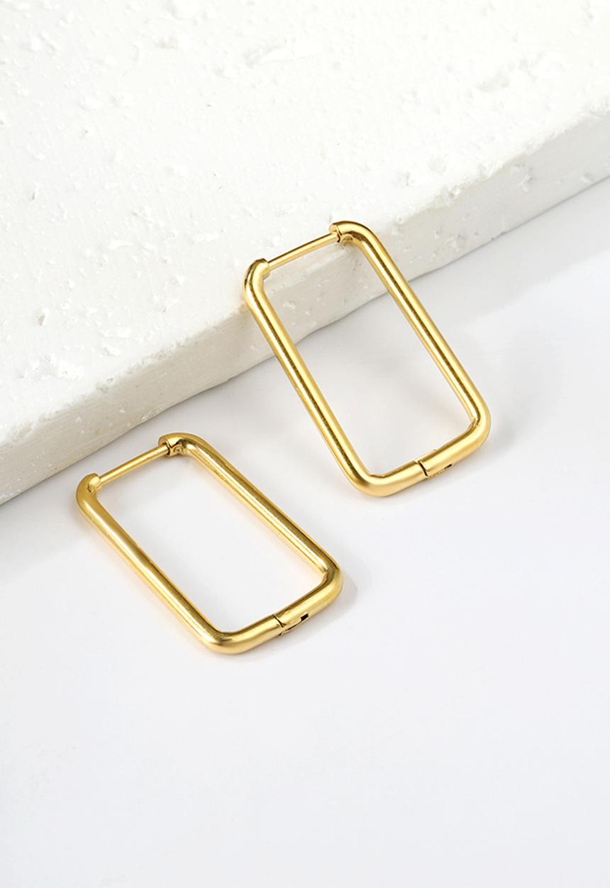 Zoe on Trend - Elongated rectangle hoop earring - gold
