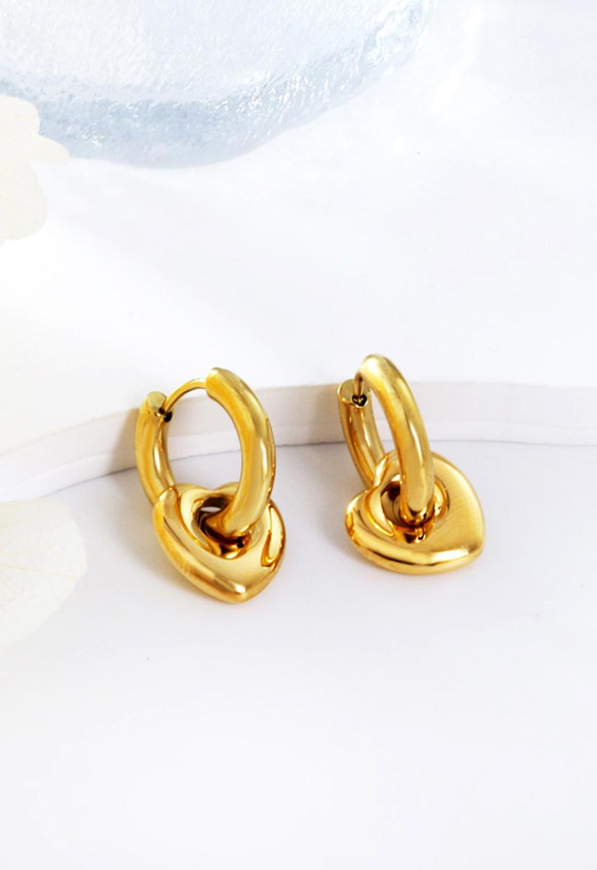 Zoe on Trend - Hoop with heart drop earring - gold
