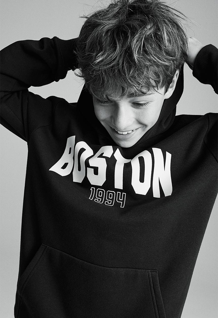 H&M - Printed hoodie - dark blue boston