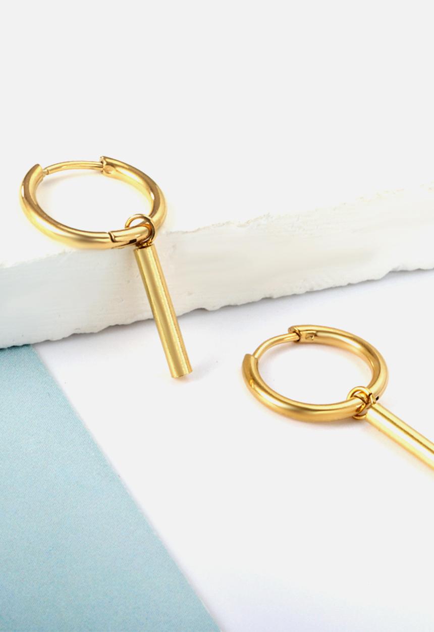 Zoe on Trend - Huggie and bar drop earring - gold