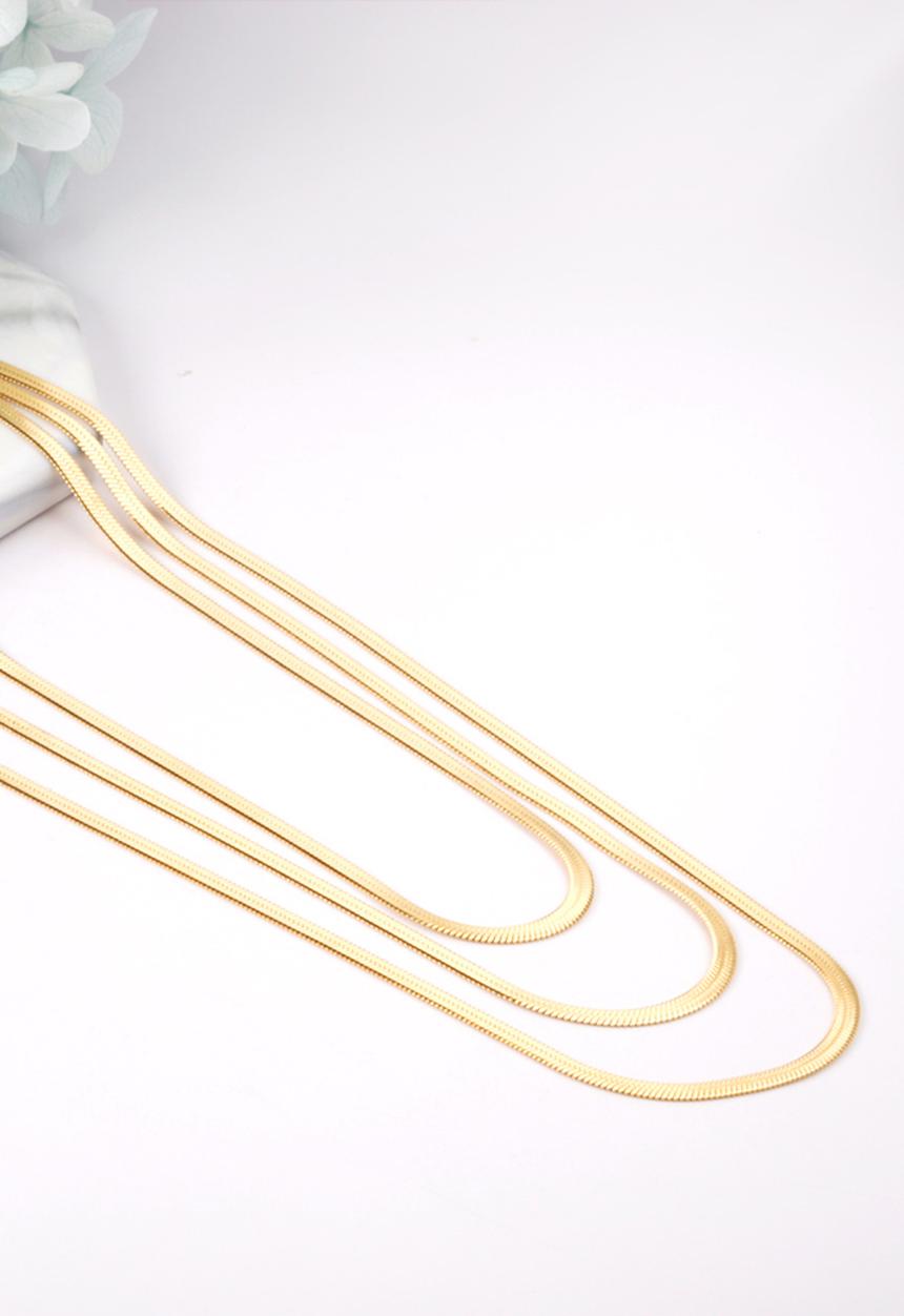 Zoe on Trend - Triple strand snake necklace  - gold