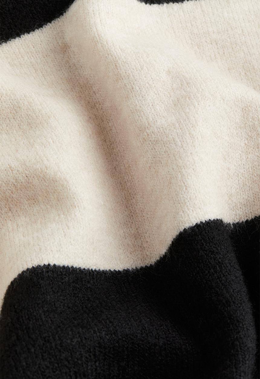H&M - Knitted jumper - light beige & black striped