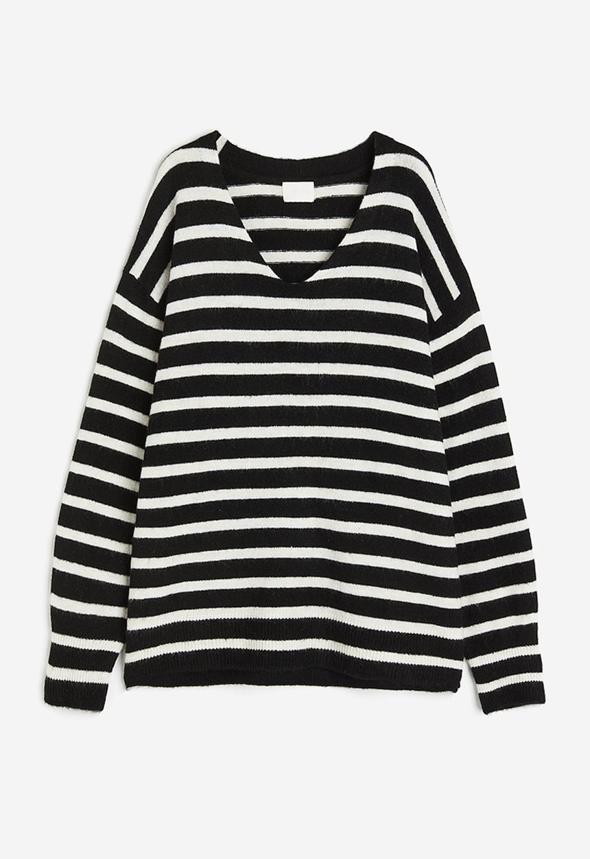 H&M - Oversized jumper - black & white striped
