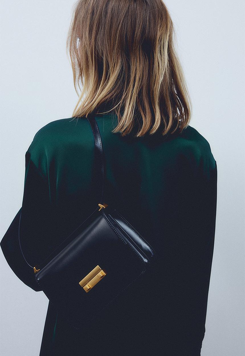 H&M - Crossbody bag - black