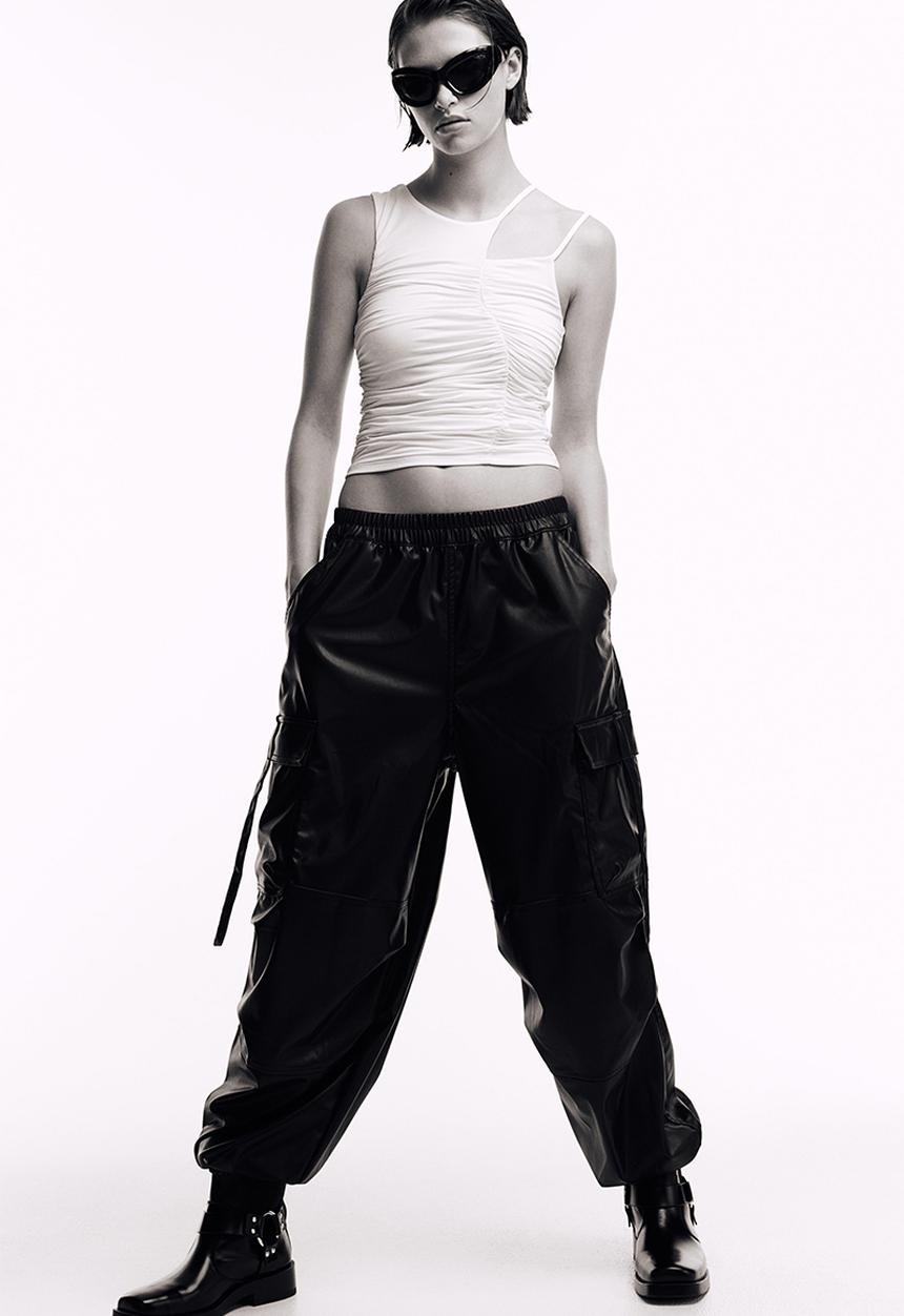 H&M - Gathered asymmetric top - cream