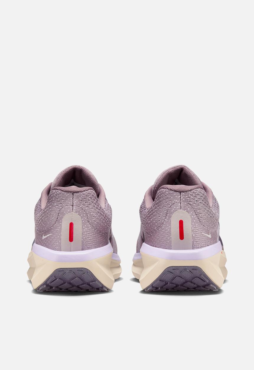 Nike - Winflo 11