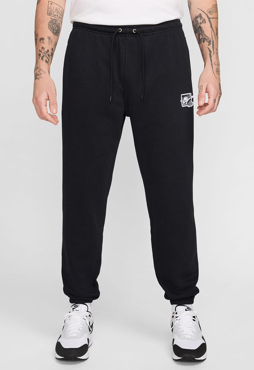 Nike - Nike Men's Sportswear Club Cuffed Bolt Pant - black/white