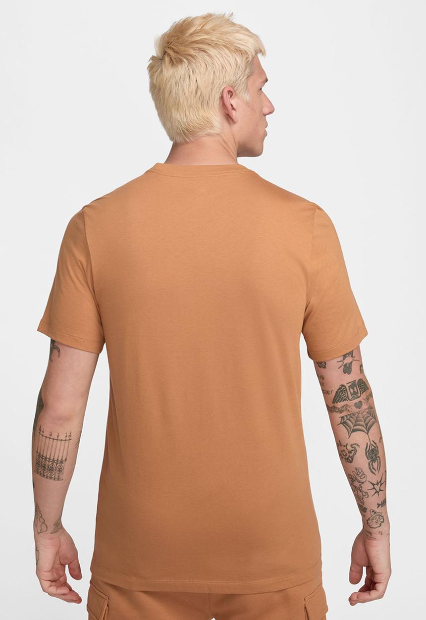 Nike - NSW club tee - flax beige
