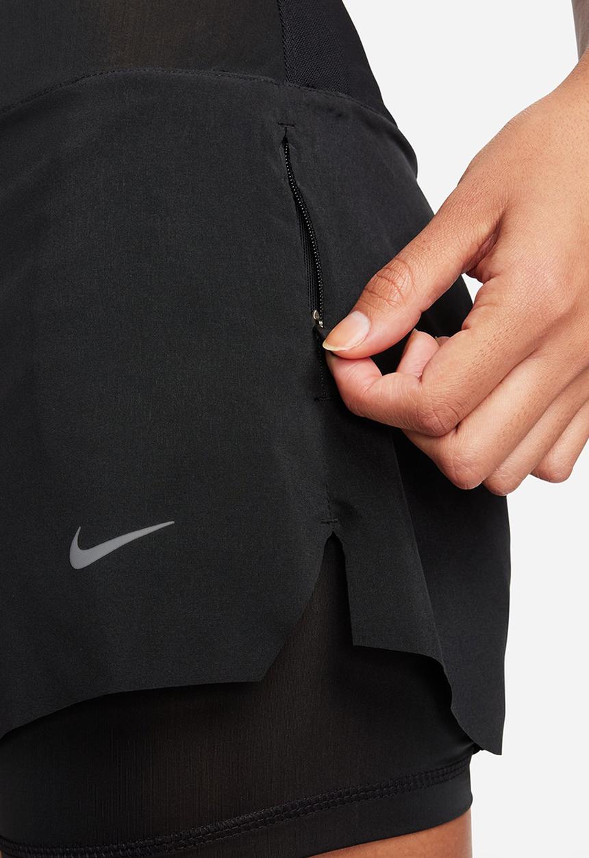 Nike - Nike Dri-FIT Swift Women's Mid-Rise Short - Black/reflective silver