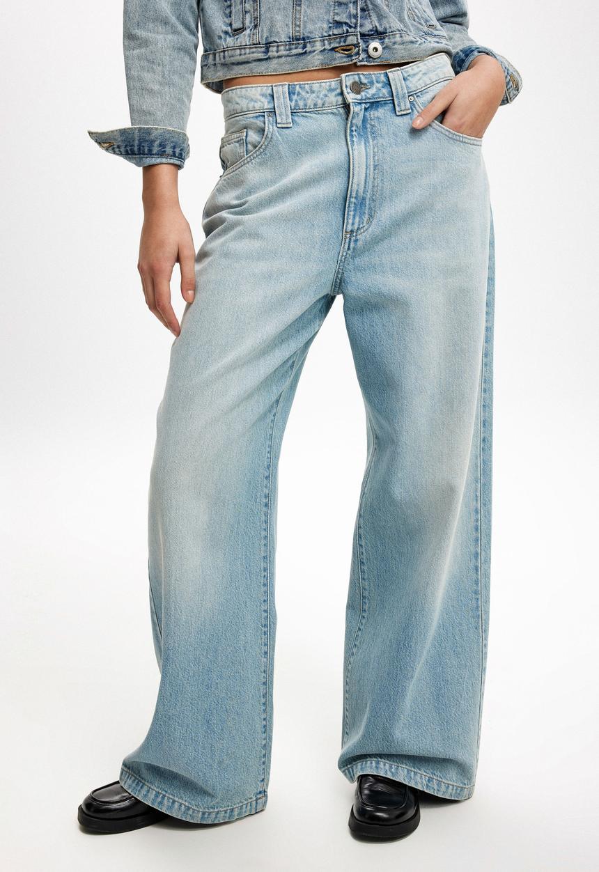 Cotton On - Super Baggy Jean - Sunfaded Blue