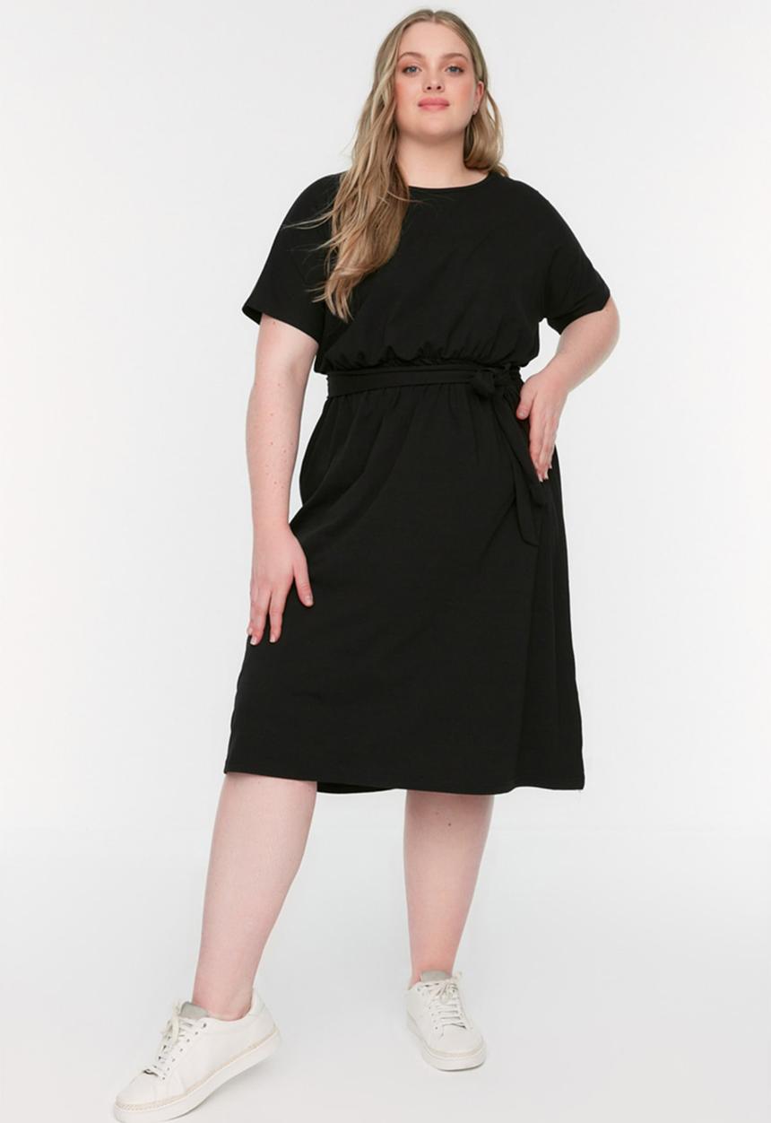 Trendyol - Plus Belted Knitted Crew Neck Dress - Black