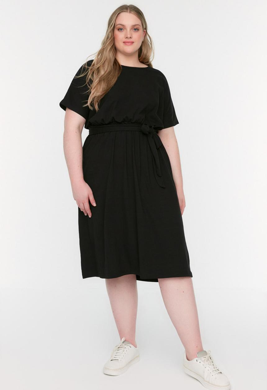 Trendyol - Plus Belted Knitted Crew Neck Dress - Black