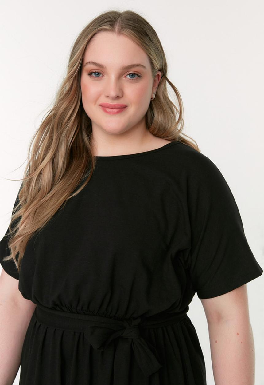 Trendyol - Plus Belted Knitted Crew Neck Dress - Black