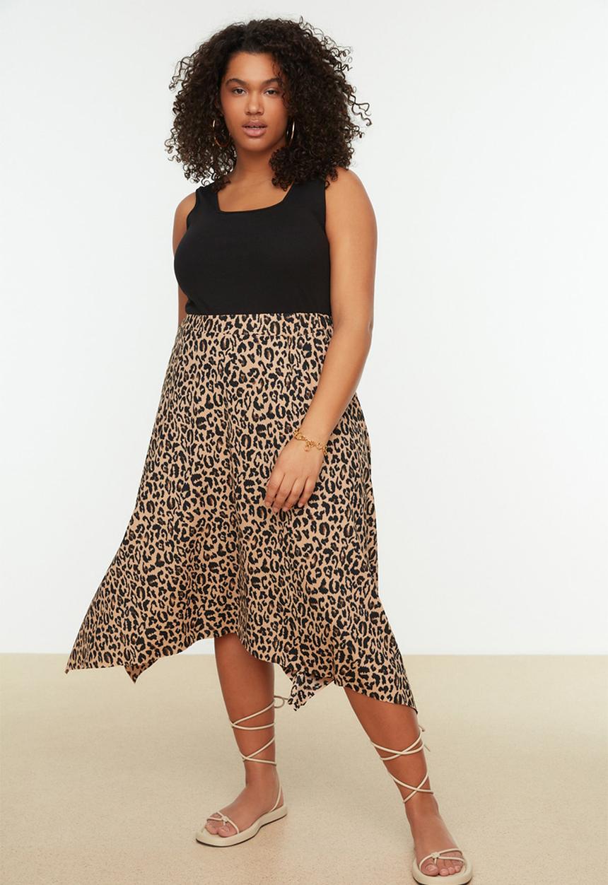 Trendyol - Plus asymmetrical animal pattern knitted skirt - brown