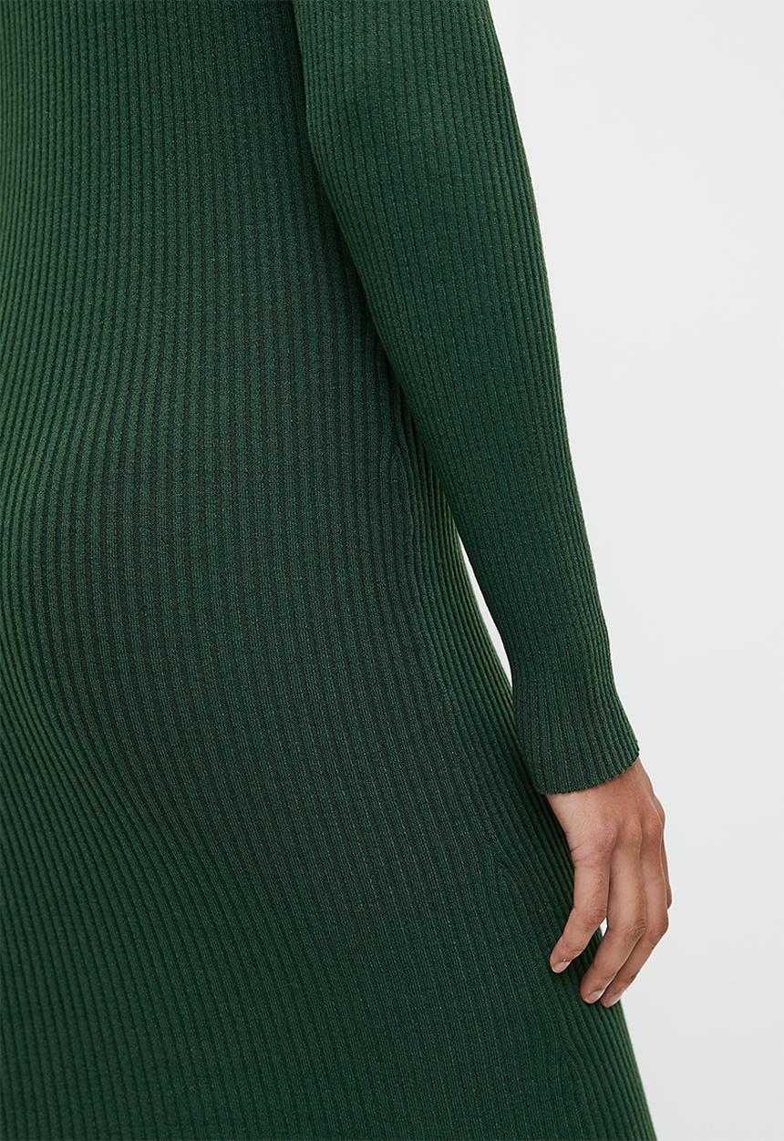 edit - Column knitwear dress with button detail - bottle green