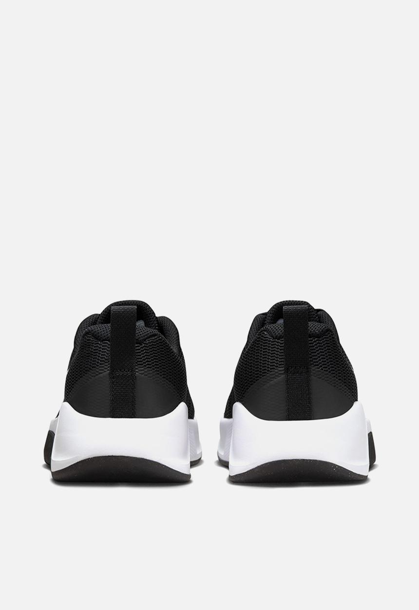 Nike - Mc trainer 3 - black/white
