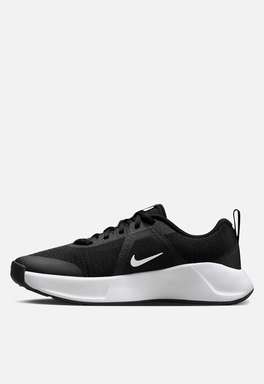Nike - Mc trainer 3 - black/white