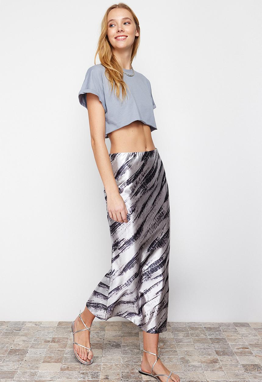 Trendyol - Patterned satin maxi knitted skirt - grey