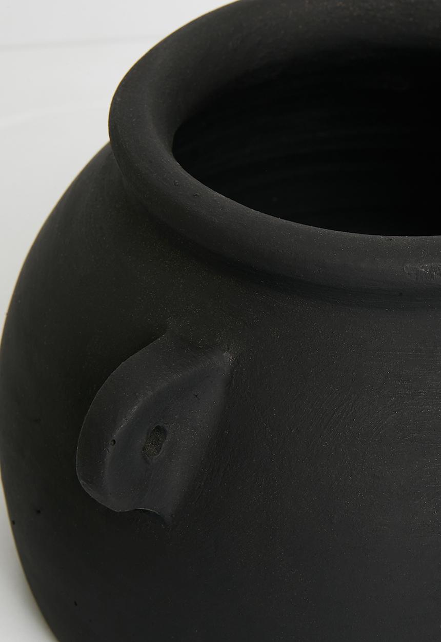 Sixth Floor - Terracotta Vase - Black