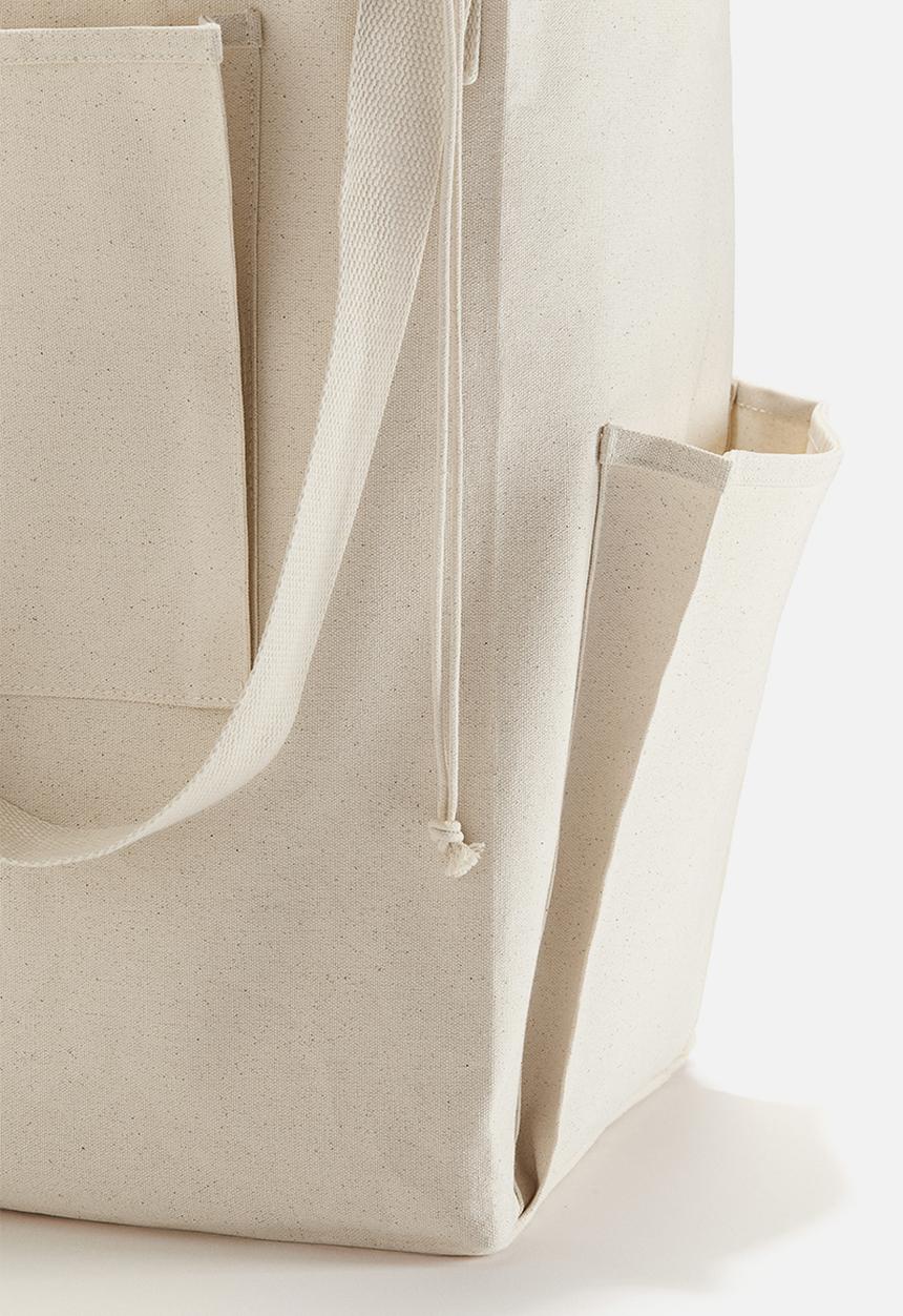 H&M - Laundry bag with pockets - white