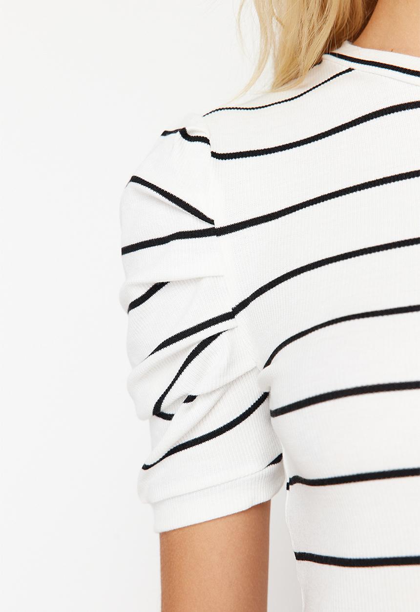 Trendyol - Striped fitted knit blouse - white