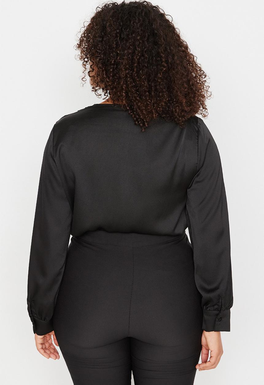 Trendyol - Plus Satin Look Bodysuit - Schwarz
